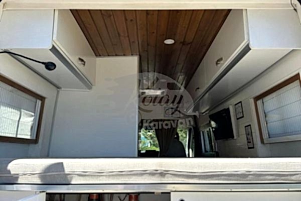 2020 Built 3 Person, Rental Campervan #1024