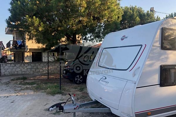 2017 Built 4+ Person, Rental Caravan without Car #1552